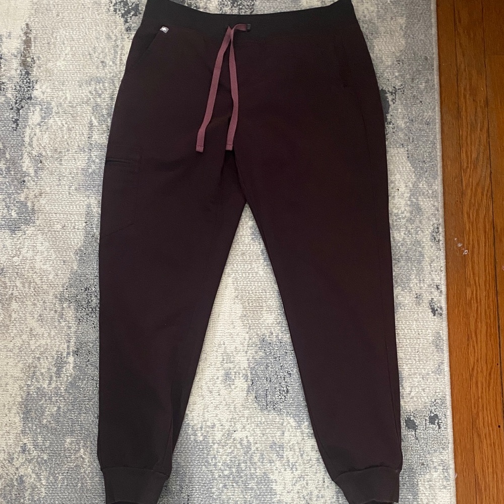 Women’s Figs Brown Scrub Jogger Pants